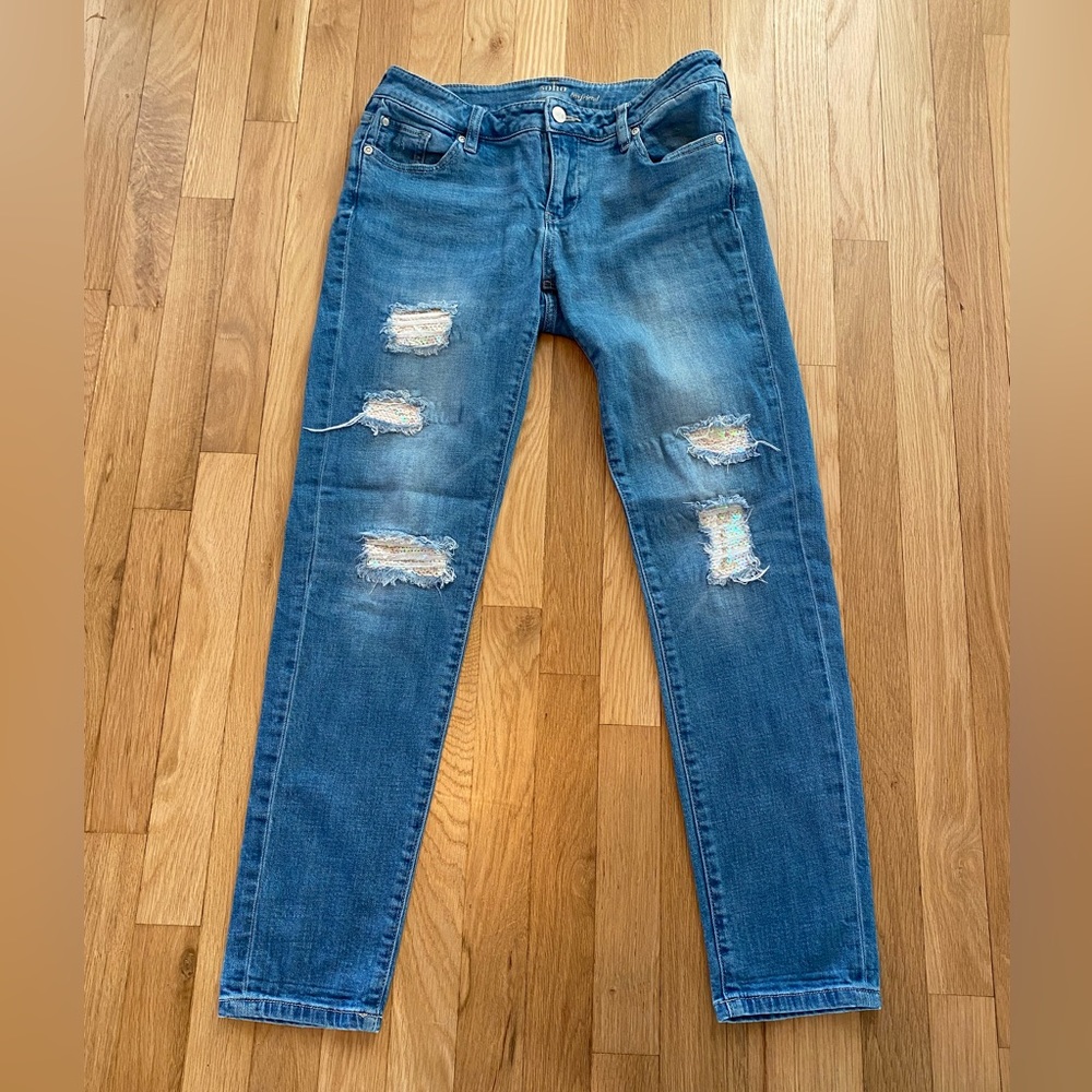New York & Company Boyfriend sequence ripped jeans. Size 4